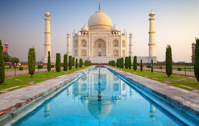 5 Stunning Indian Places That Radiate After Dark